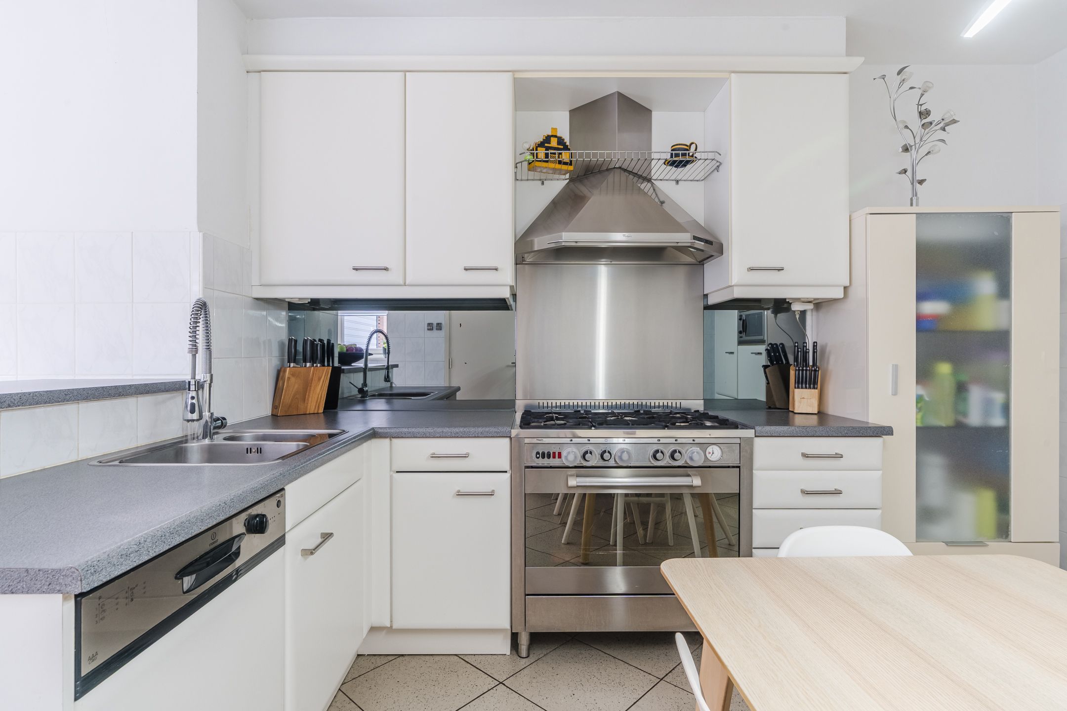 Photo 15 of Sint Willibrorduslaan 13