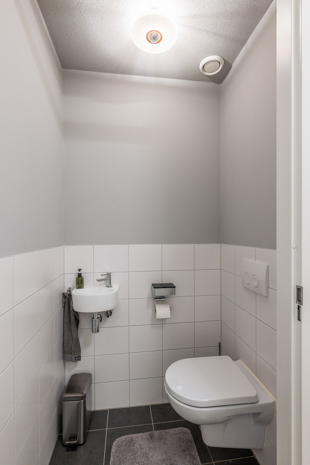 Photo 11 of Frank van Borselenstraat 34