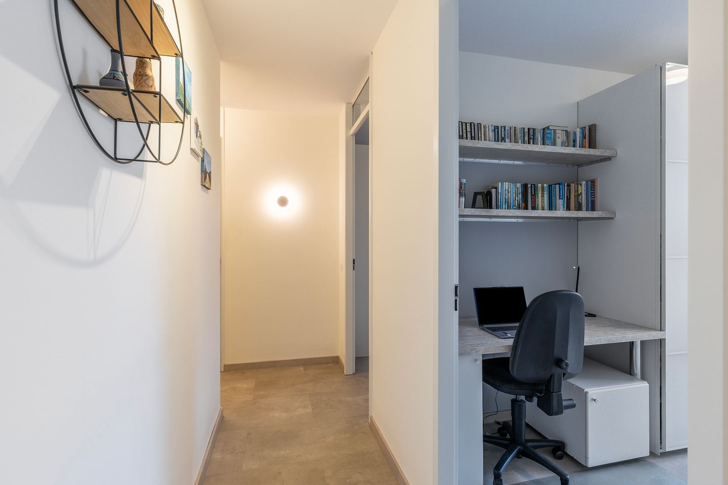 Photo 19 of Frank van Borselenstraat 34