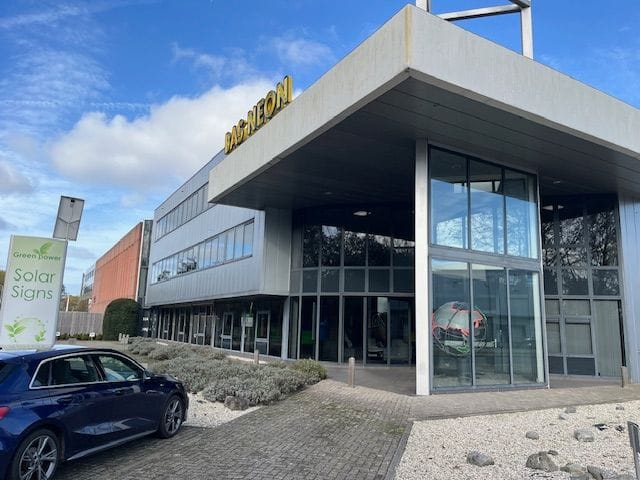 View photo 3 of Zaalbergweg 11