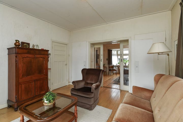 Photo 12 of Beukenweg 11