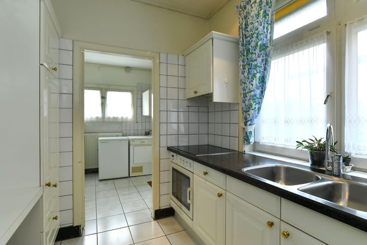 Photo 19 of Beukenweg 11