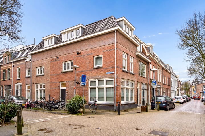 1e Spechtstraat 1 D