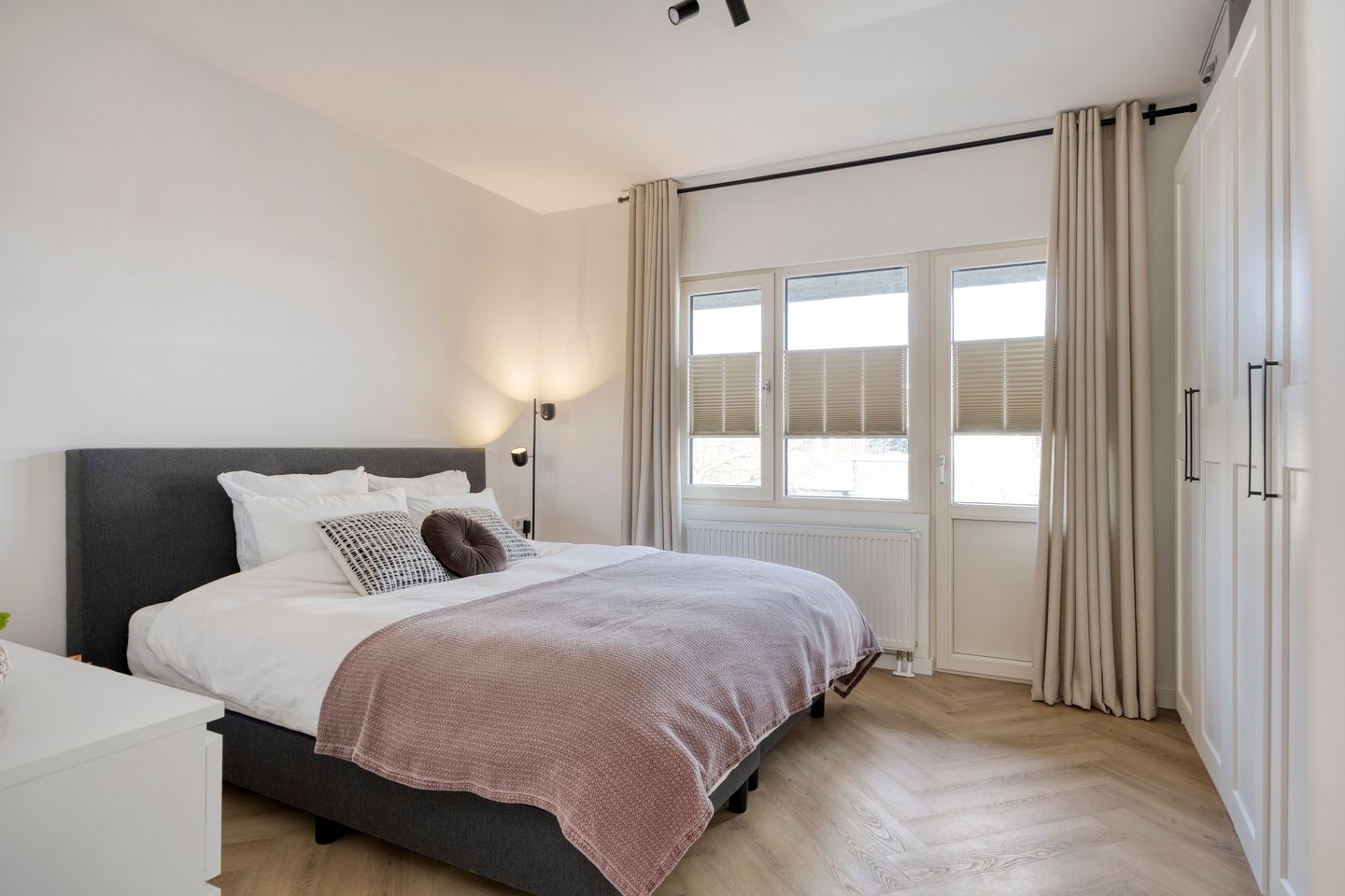 Foto 4 van Juliana van Stolberglaan 355