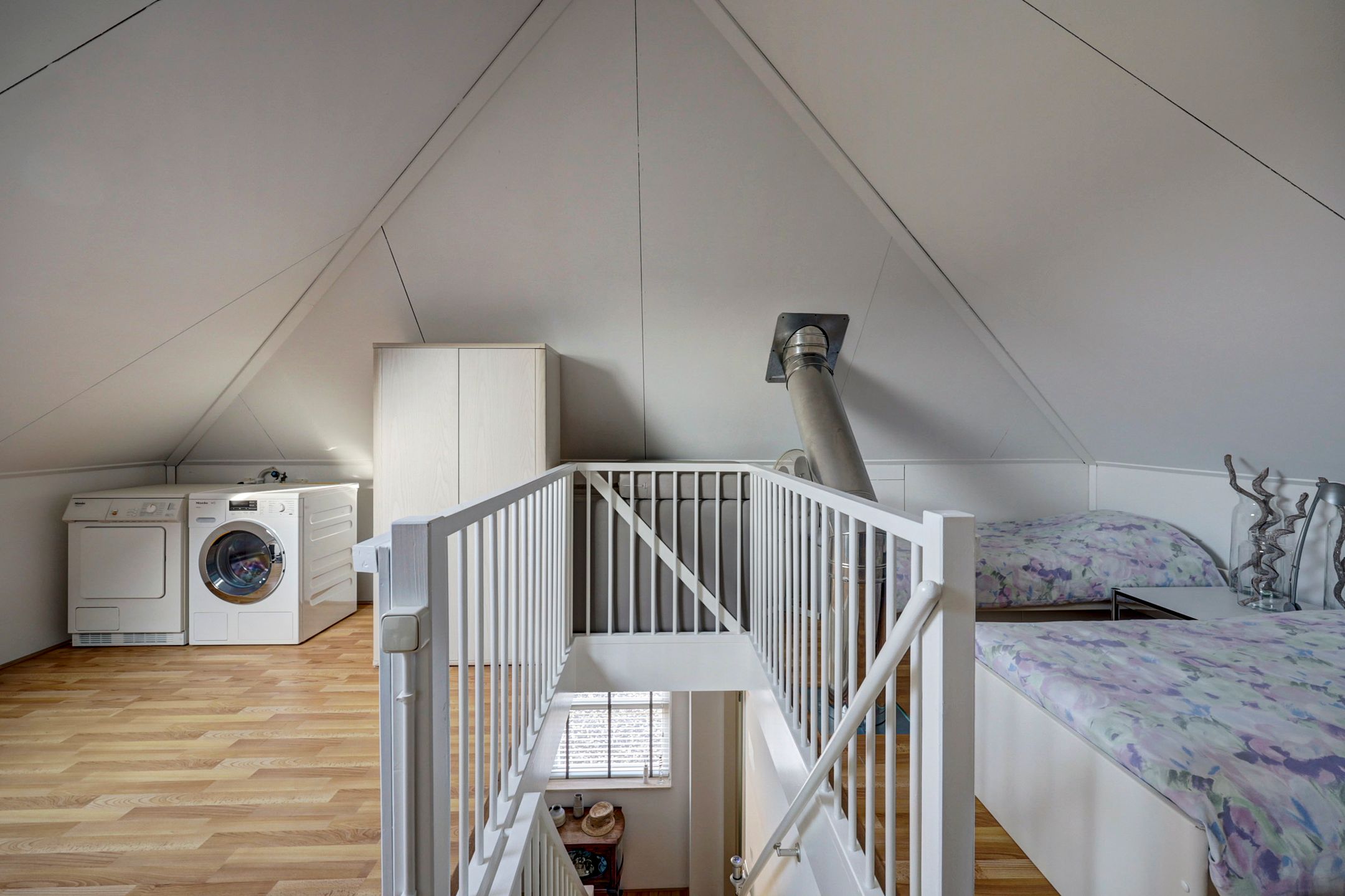 Foto 30 van Mark 104