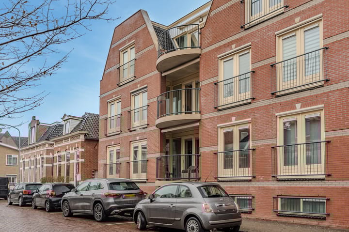 Foto 7 van Burgemeester Venemastraat 11-B3