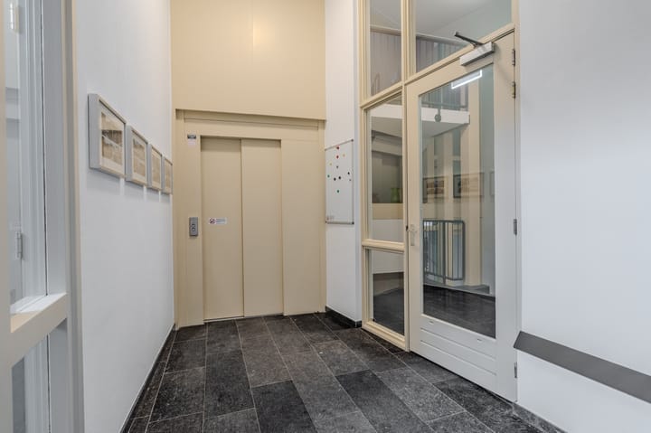 Foto 12 van Burgemeester Venemastraat 11-B3