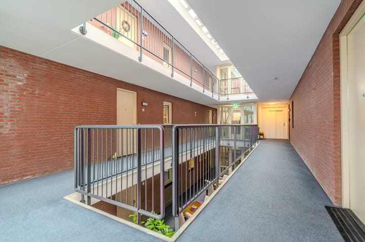 Foto 15 van Burgemeester Venemastraat 11-B3