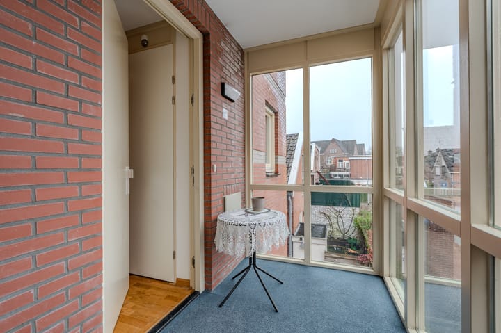 Foto 18 van Burgemeester Venemastraat 11-B3