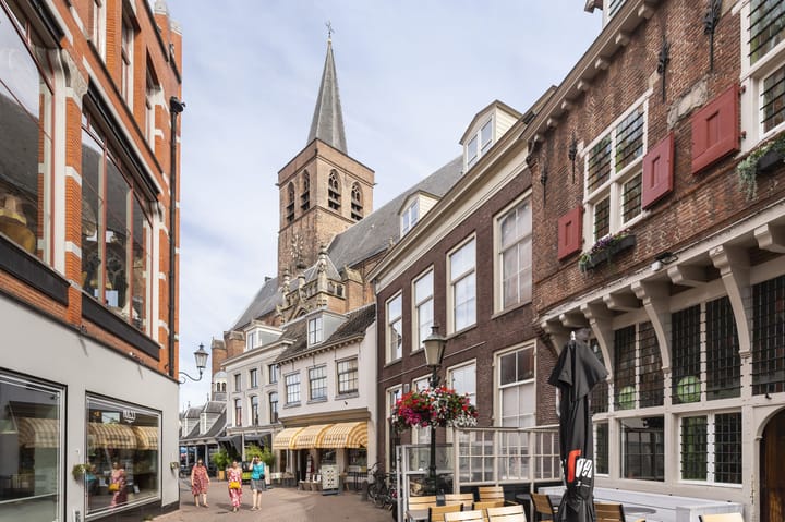 Photo 2 of Hellestraat 11-S