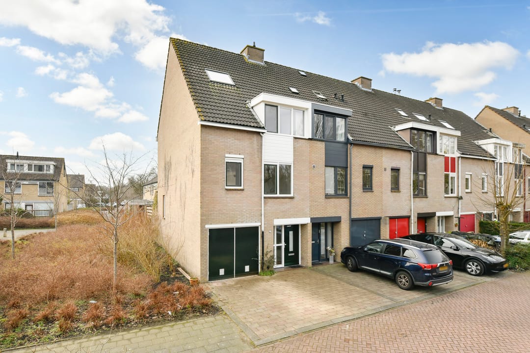 Photo 1 of Logger 27