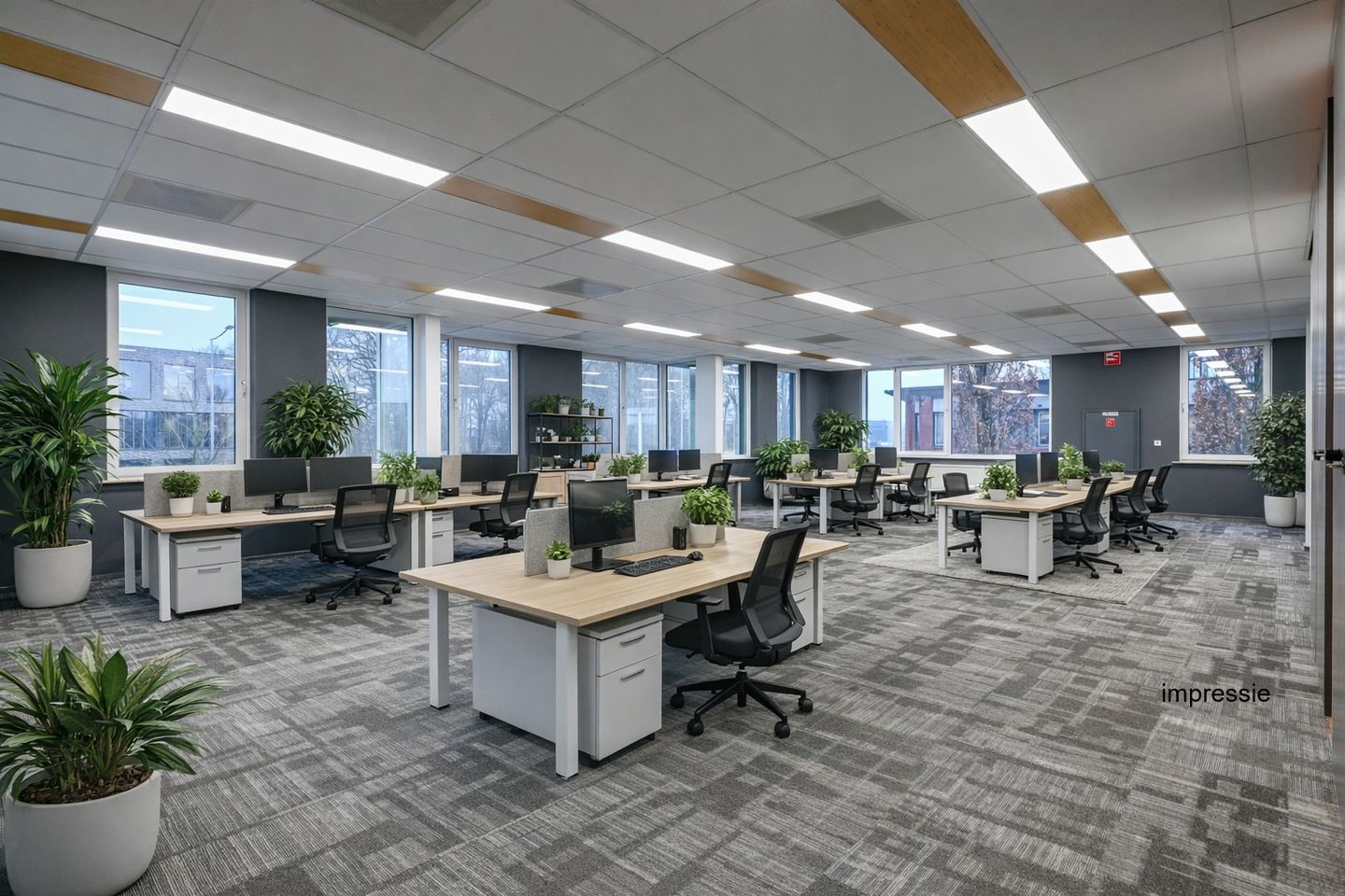 View photo 3 of Stationsweg 60