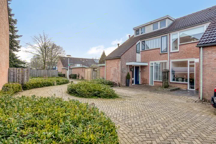 Photo 2 of Ampsen 84