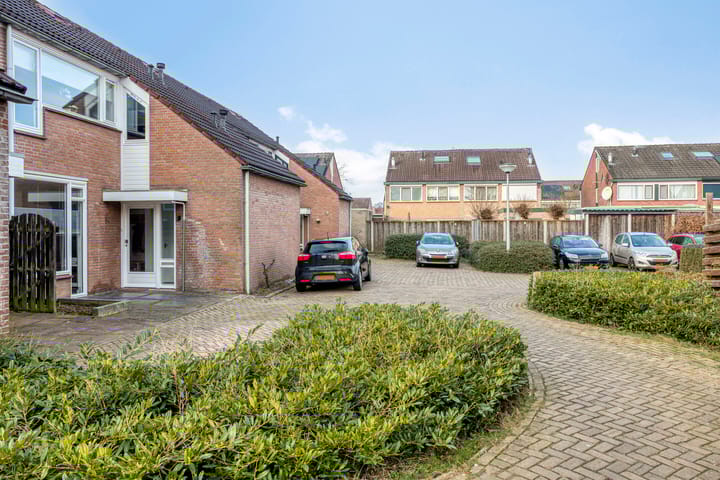 Photo 3 of Ampsen 84