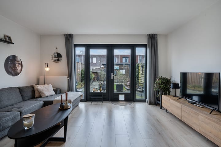 Photo 3 of Holbeinstraat 19