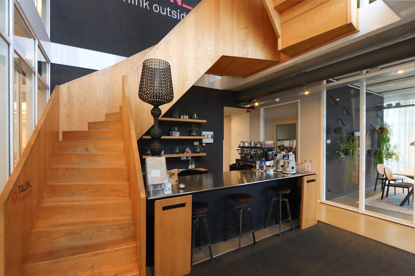 Bekijk foto 3 van Edvard Munchweg 61