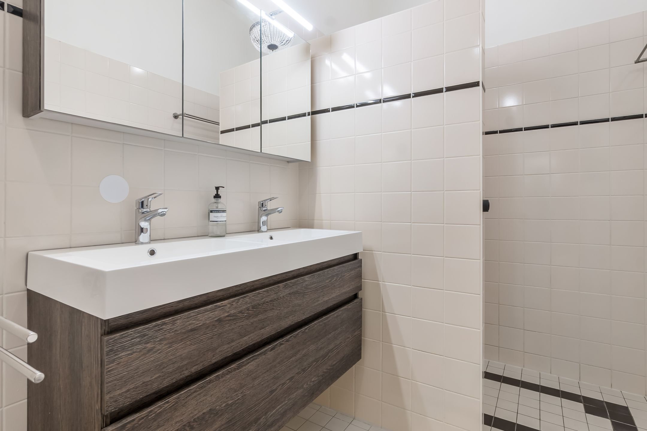 Foto 42 van Frederik Hendriklaan 37