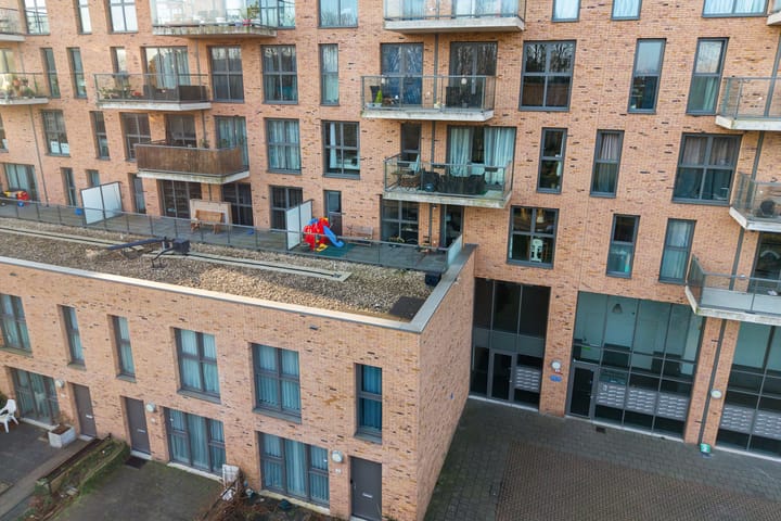 Foto 5 van Sir Winston Churchillln 275-F021