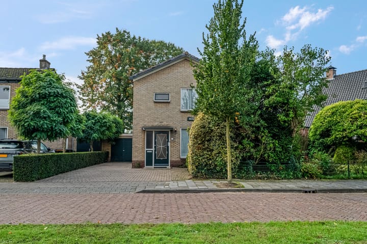 Hoekwoning te koop: Ieplaan 12, Lunteren