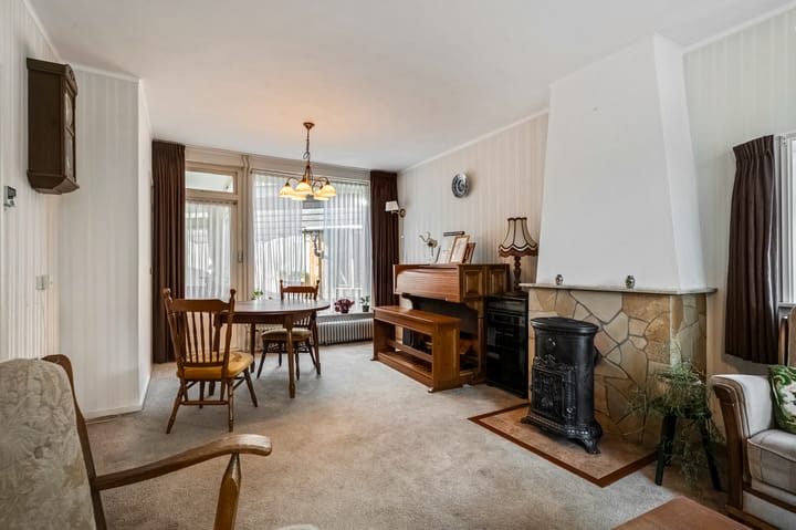 Hoekwoning te koop: Ieplaan 12, Lunteren
