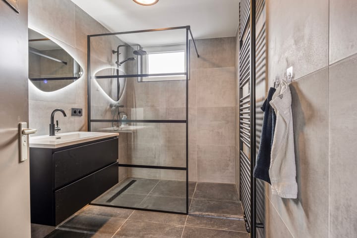 Foto 16 van Van der Burghstraat 4