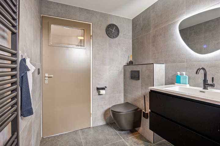 Foto 18 van Van der Burghstraat 4