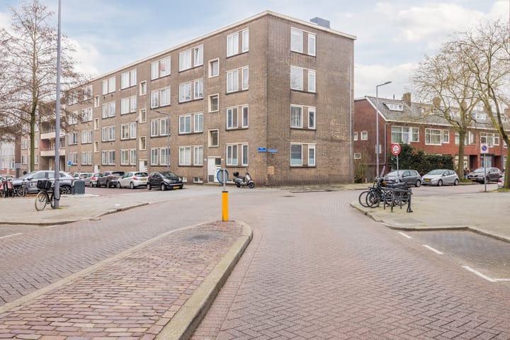 Photo 19 of Frans Bekkerstraat 139-D