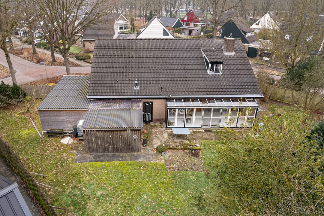 Photo 2 of Burmanialân 1