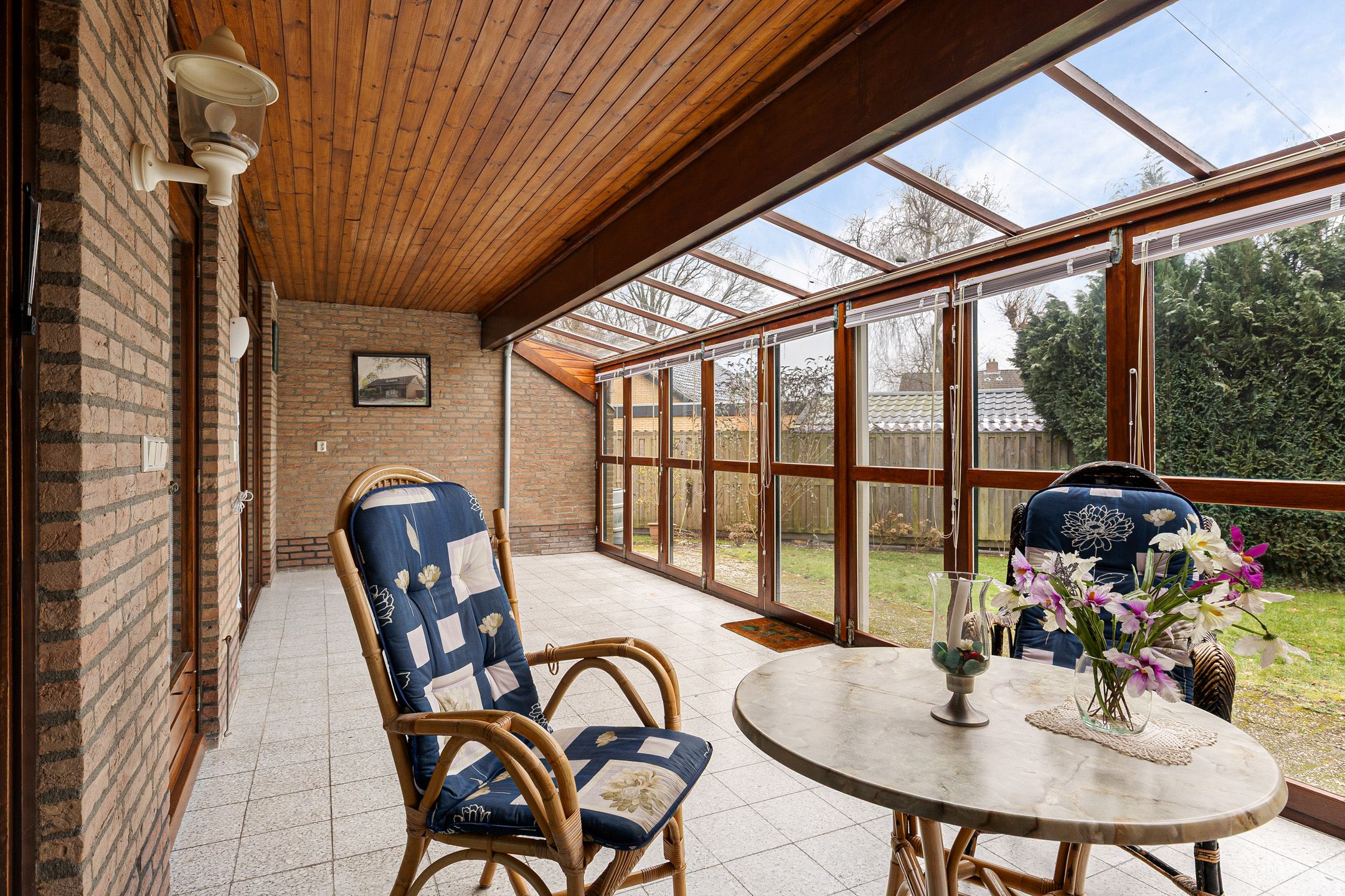 Photo 12 of Burmanialân 1