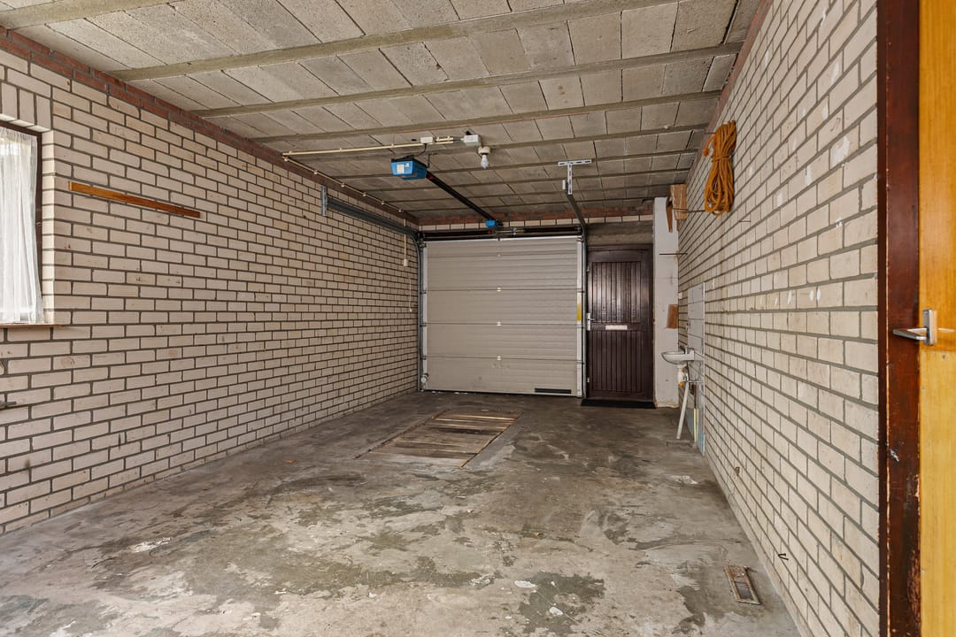 Photo 17 of Burmanialân 1