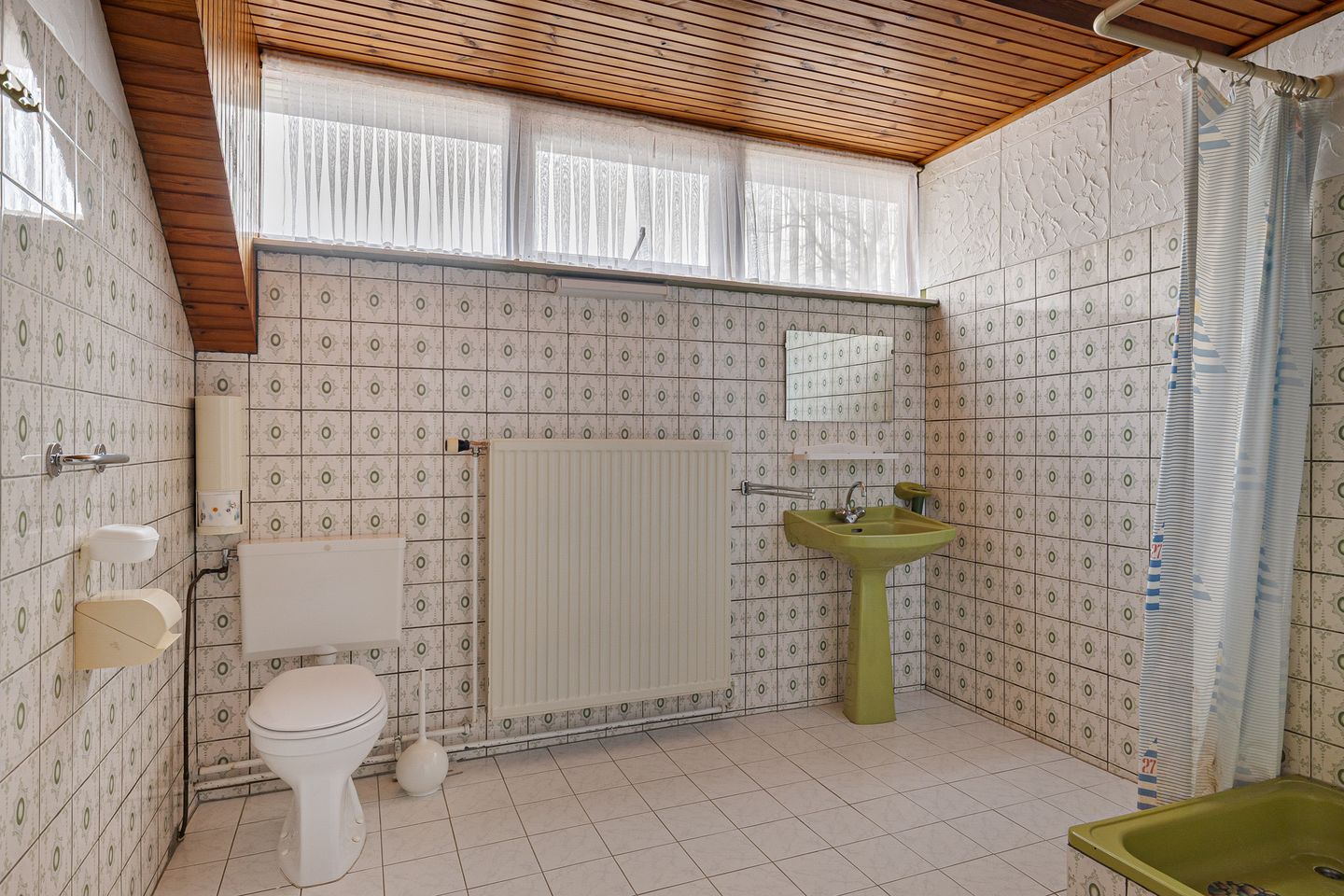 Photo 34 of Burmanialân 1