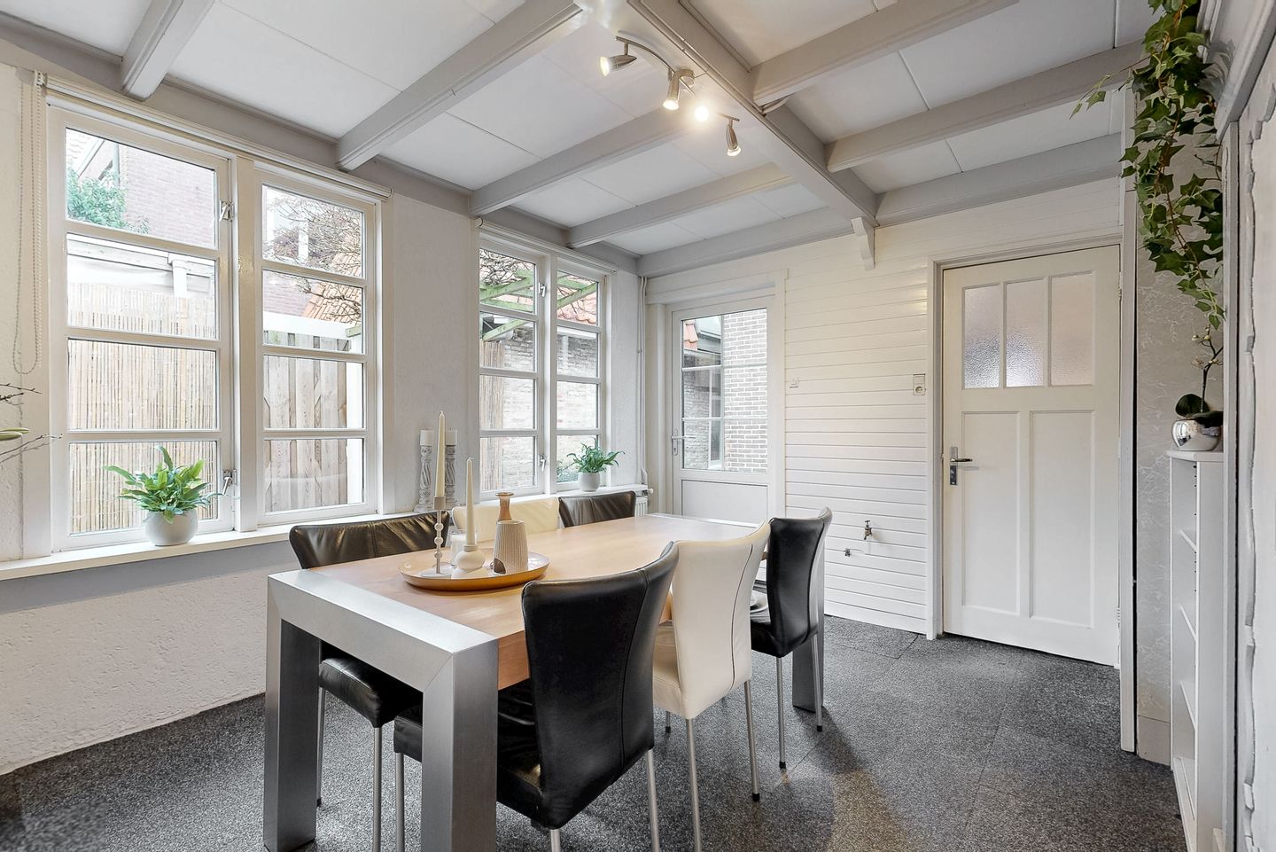 Photo 5 of van Houweningepark 10