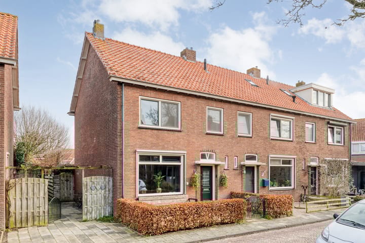 Zuiderwalstraat 8