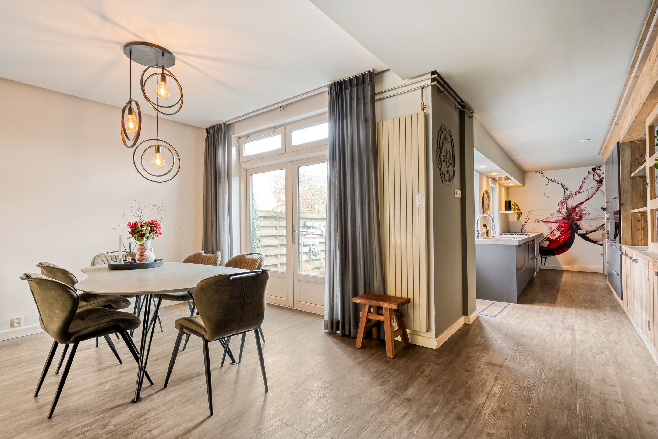 Photo 3 of Zuiderwalstraat 8