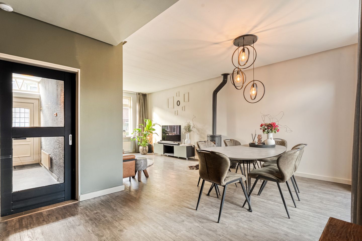 Photo 29 of Zuiderwalstraat 8