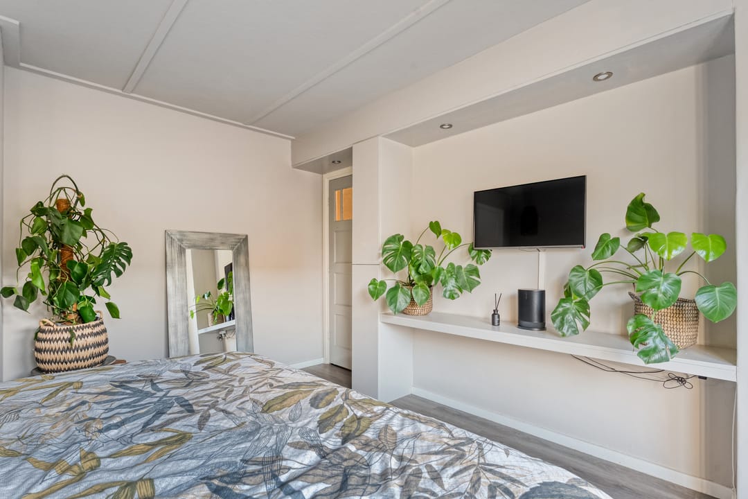 Photo 37 of Zuiderwalstraat 8