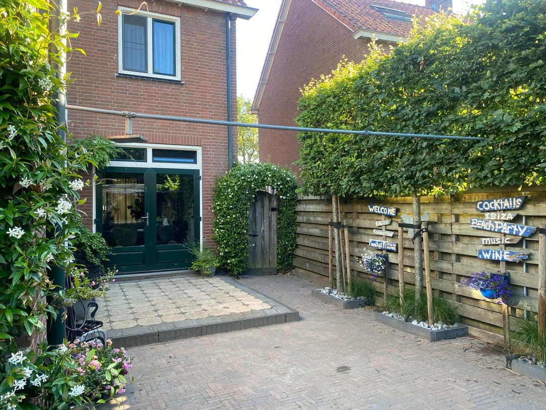 Photo 73 of Zuiderwalstraat 8