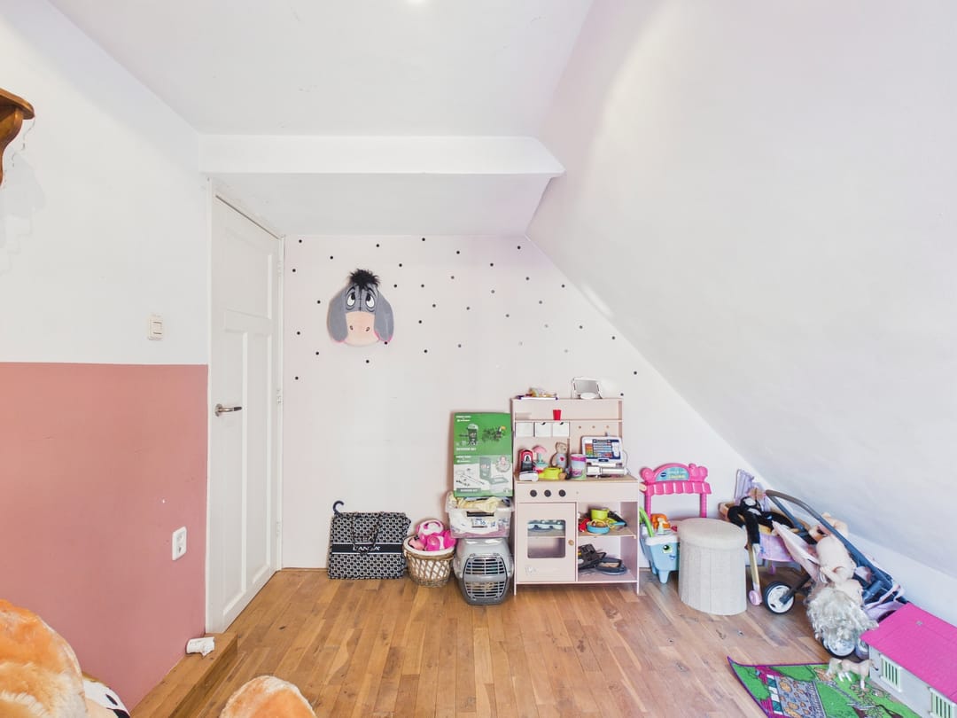 Photo 31 of Voorstraat 13