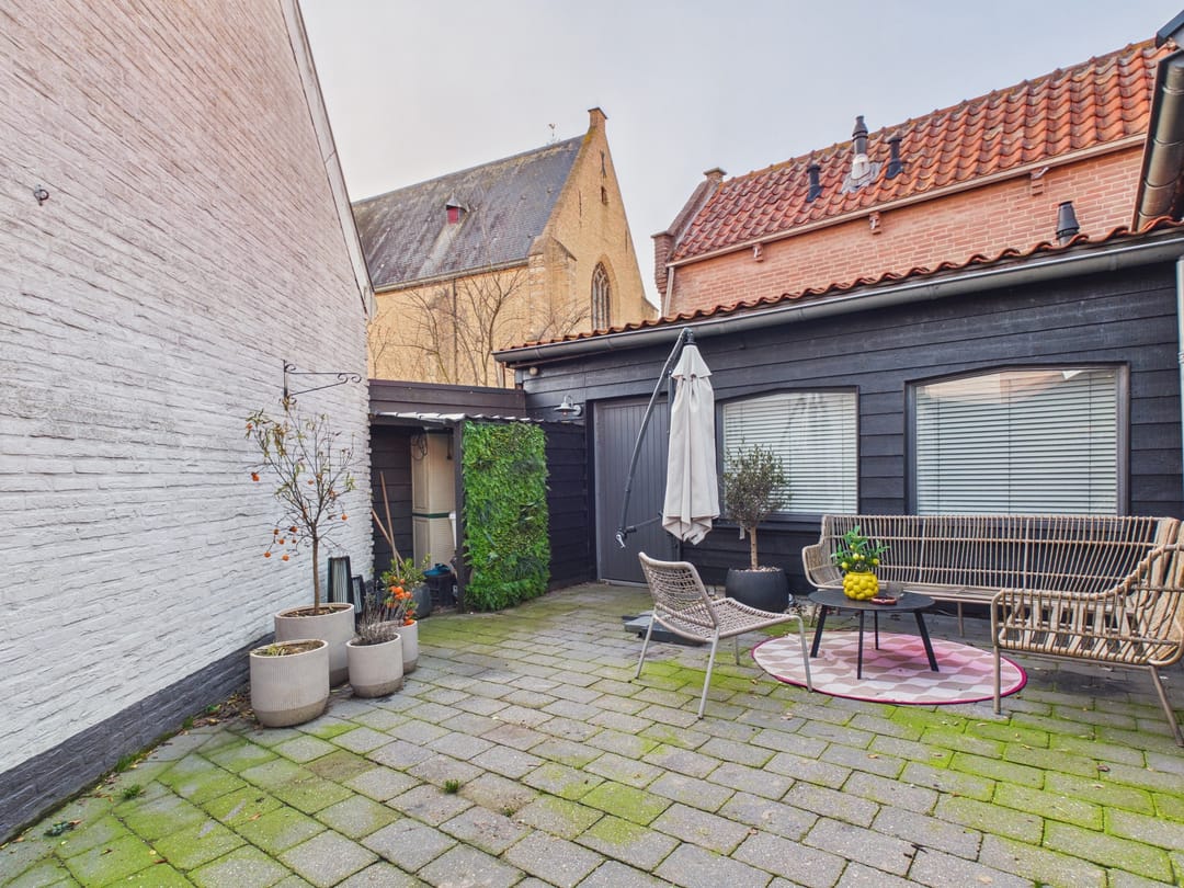 Photo 43 of Voorstraat 13