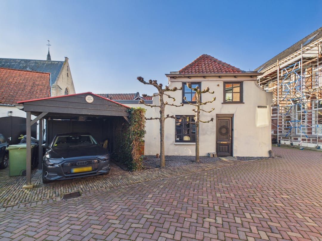 Photo 47 of Voorstraat 13
