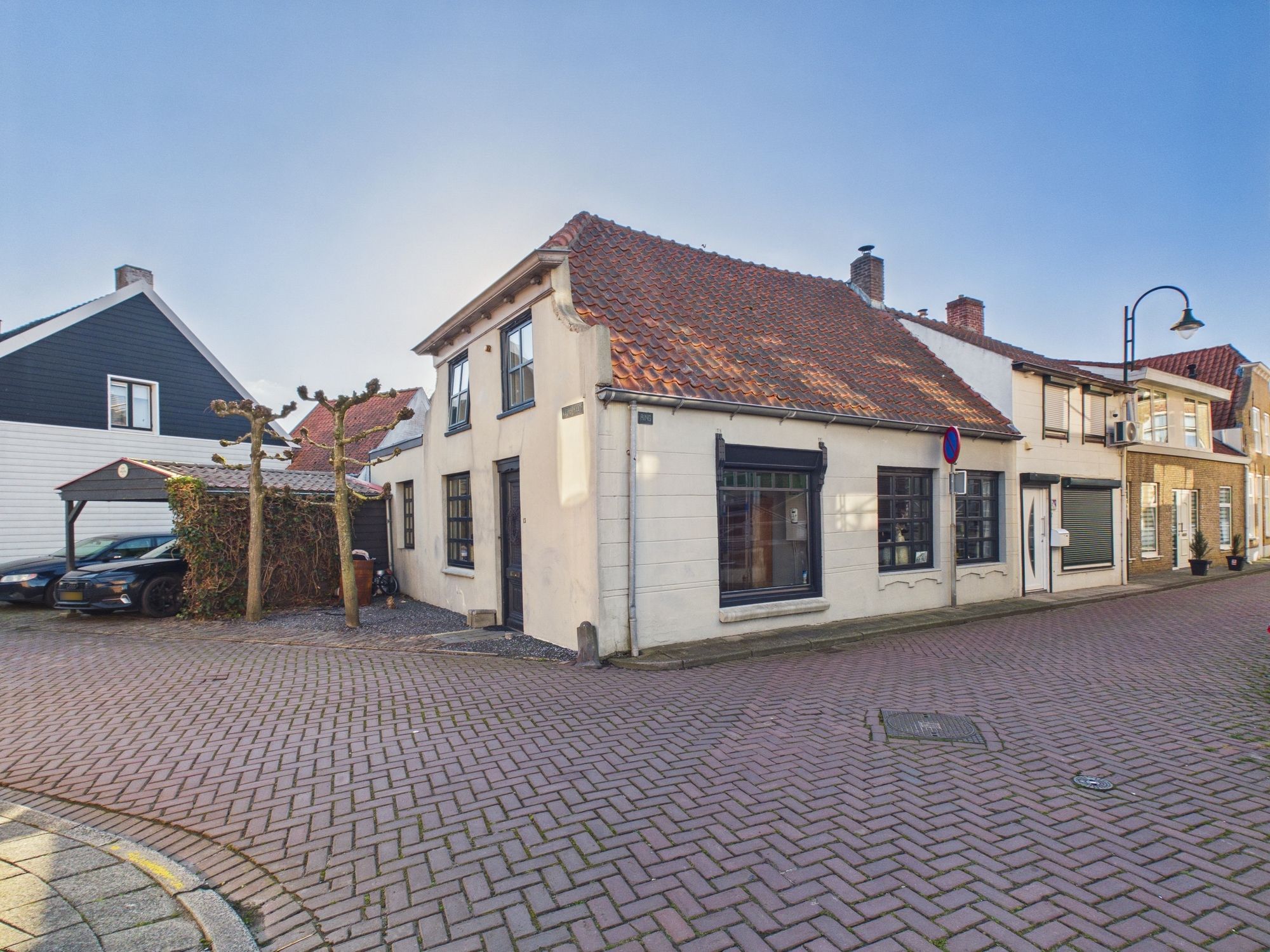 Photo 48 of Voorstraat 13