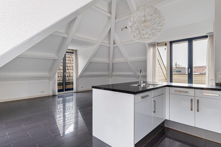 Foto 3 van Kerkplein 13