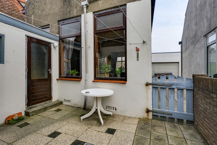 Foto 32 van Burgemeester Sterkstraat 6