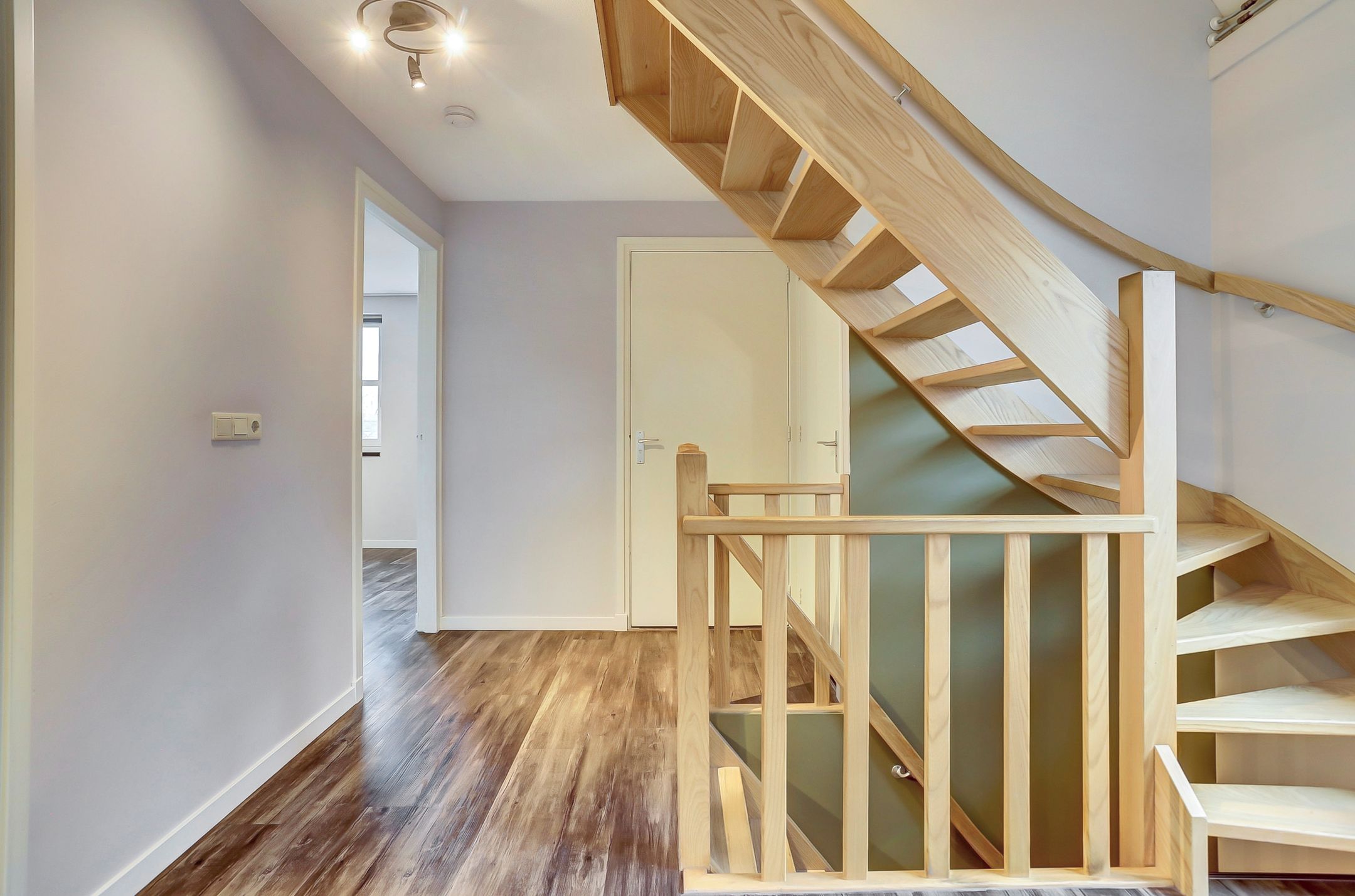 Foto 24 van Van den Elsenstraat 2-C