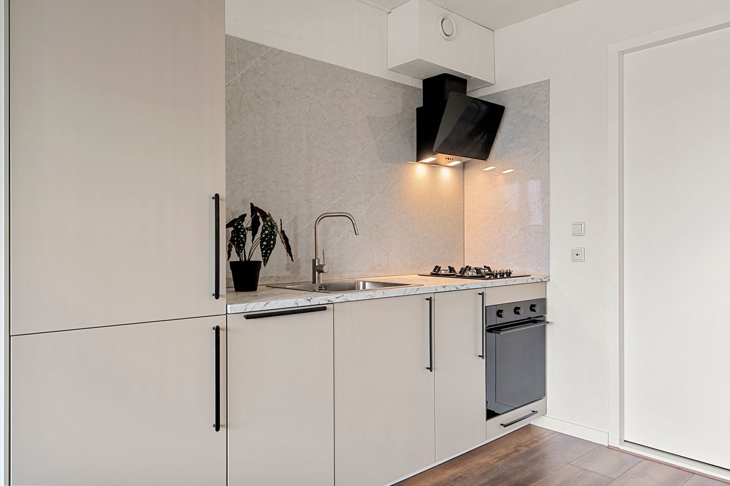 Foto 10 van Van Brienenstraat 7-8