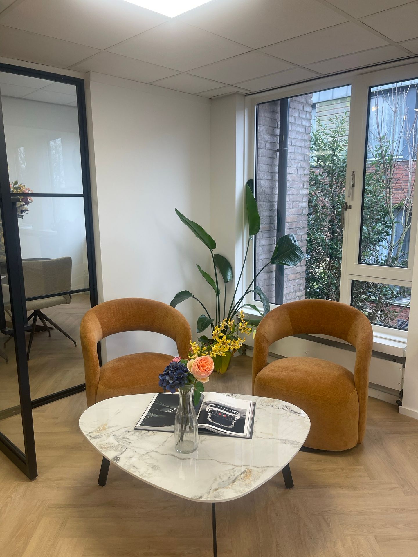 View photo 4 of Spoorstraat 155