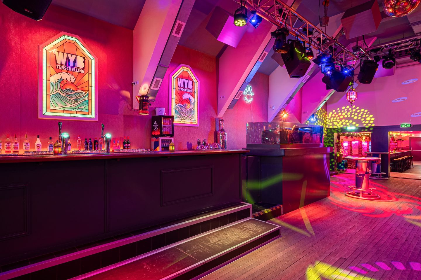 Bekijk foto 5 van Oosterburen 11