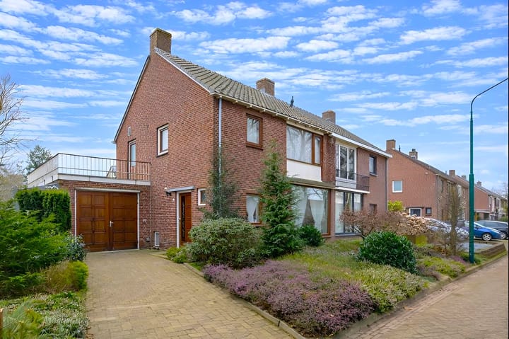 Gabriël Metsustraat 6