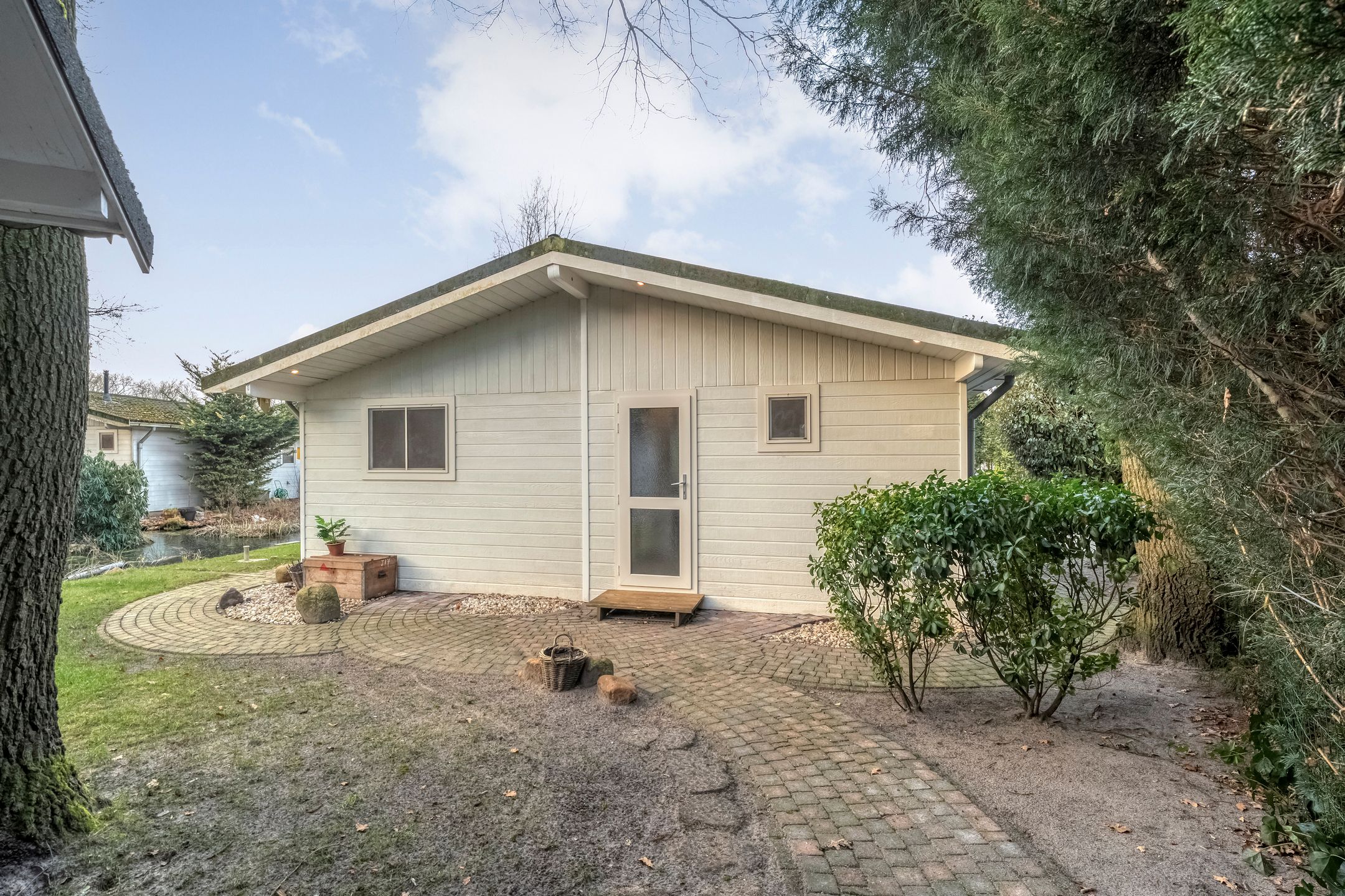 Foto 27 van Coevorderweg 27-098