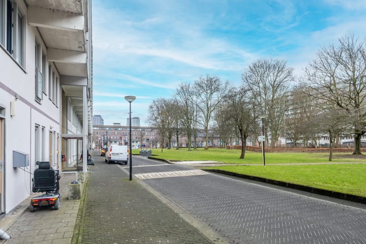 Photo 2 of Hogevecht 75